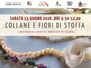 Collane e fiori di stoffa