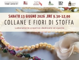 Collane e fiori di stoffa