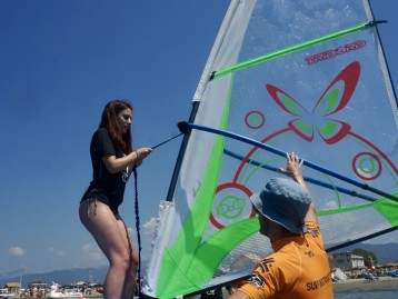 LEZIONI DI WIND SURF