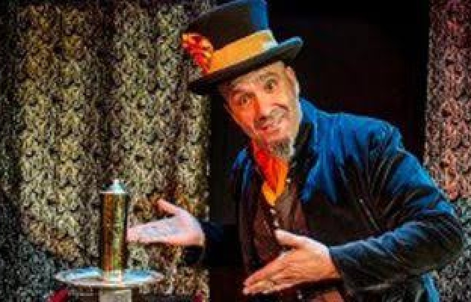 UN POMERIGGIO A CAMELOT CON MAGO MERLINO E LA SPADA NELLA ROCCIA | La Versiliana